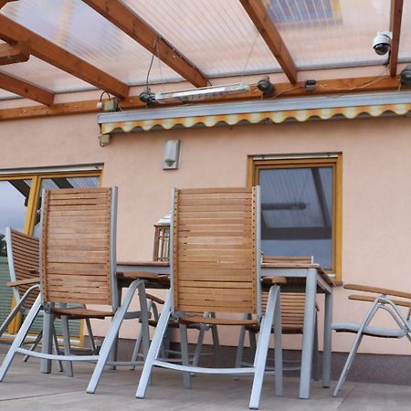 Romantische Ferienwohnung Mit Fantastischem Ausblick, Pool Und Gartensauna Jena Esterno foto