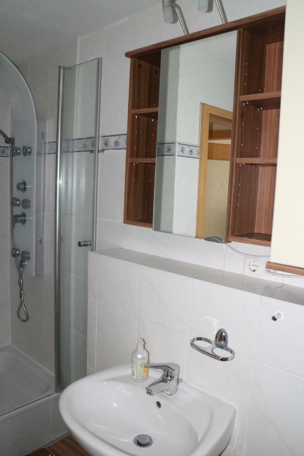 Romantische Ferienwohnung Mit Fantastischem Ausblick, Pool Und Gartensauna Jena Esterno foto